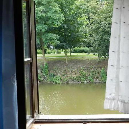 Romanticky Apartman U Veze Zelezna Panna Apartament