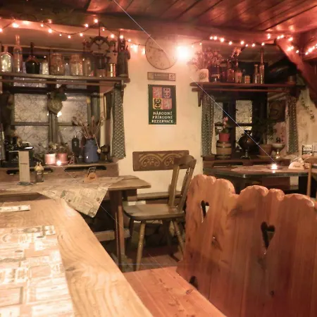 Apartament Romanticky Apartman U Veze Zelezna Panna